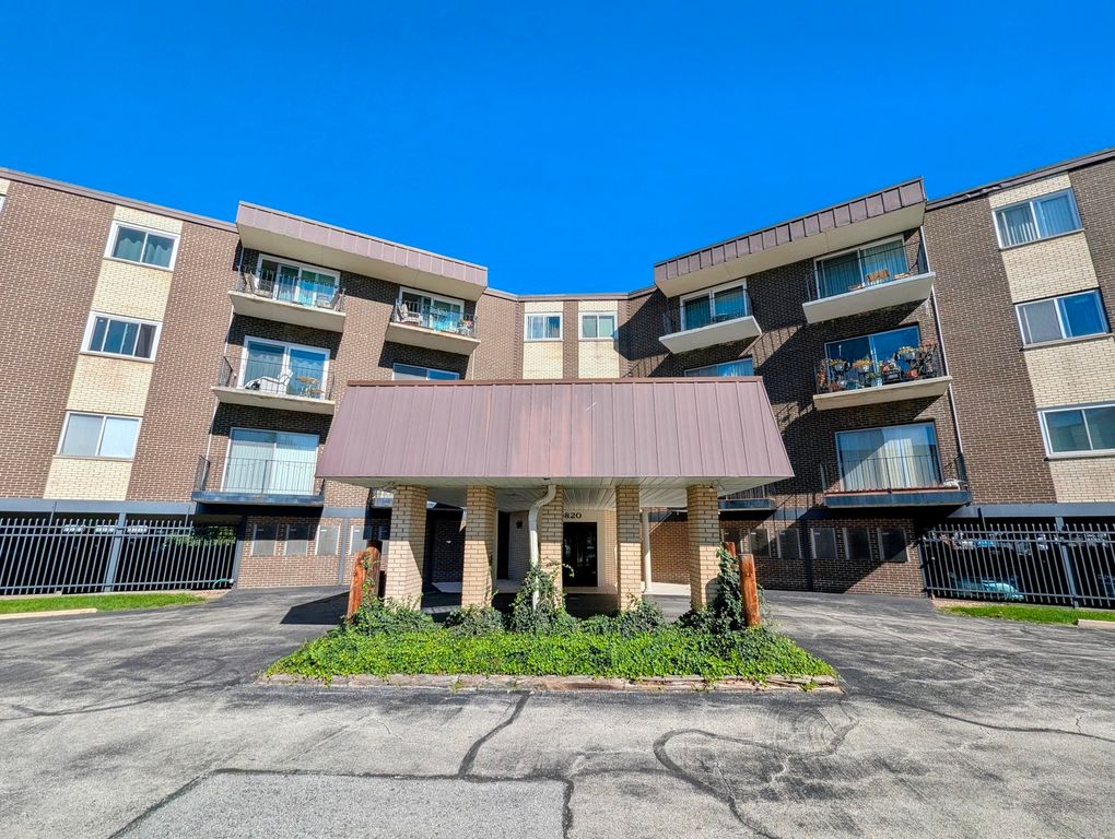 9820 S Pulaski Road 106, Oak Lawn, IL 60453 — exterior