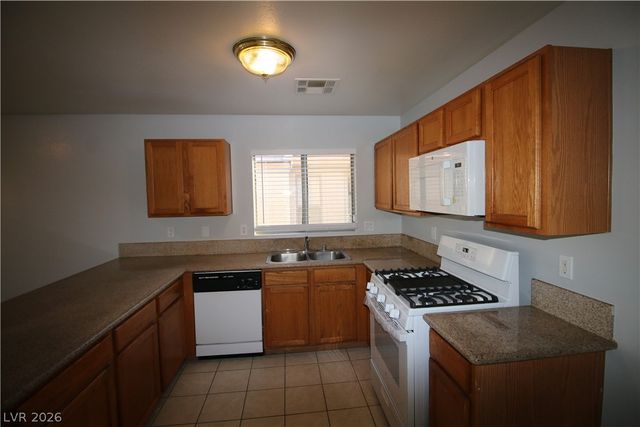 7868 Steamboat Springs Court, Las Vegas, NV 89139