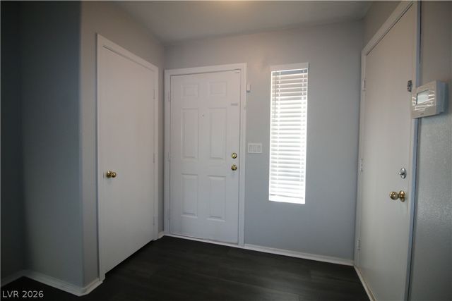 7868 Steamboat Springs Court, Las Vegas, NV 89139