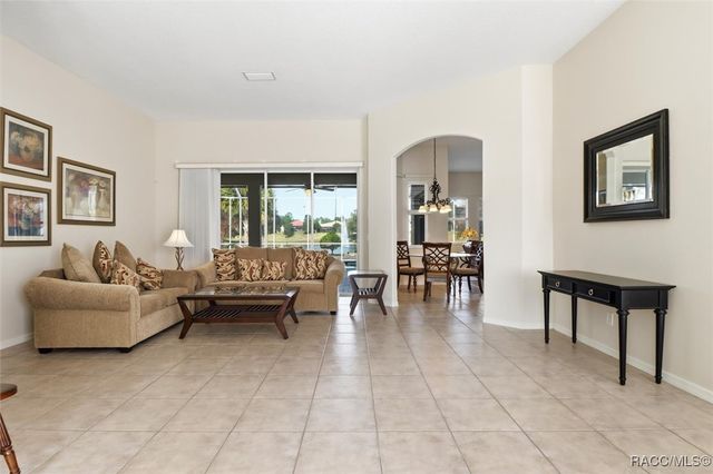 1165 W Beagle Run Loop, Hernando, FL 34442