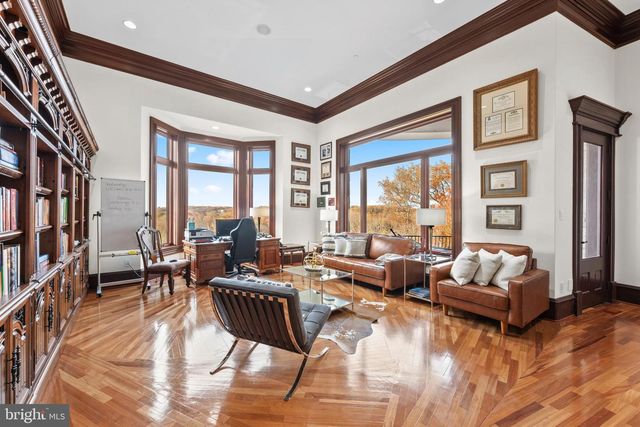 612 RIVERCREST DR, Mclean, VA 22101