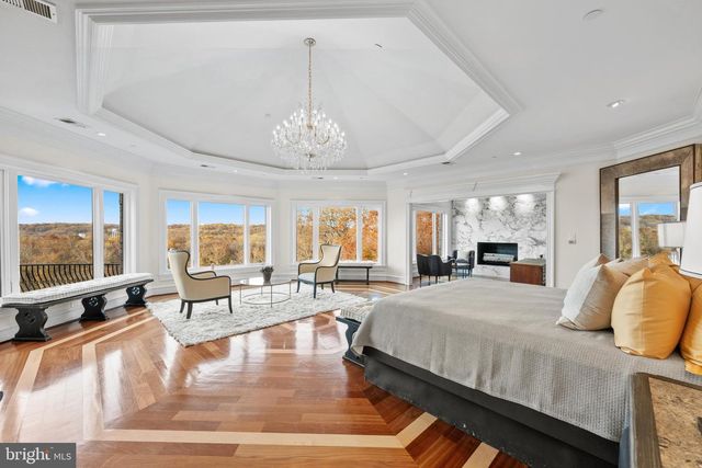 612 RIVERCREST DR, Mclean, VA 22101