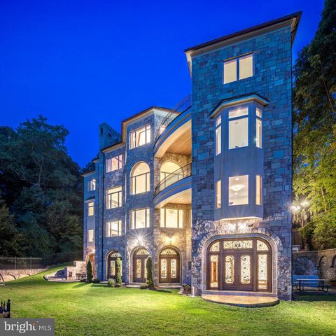 612 RIVERCREST DR, Mclean, VA 22101