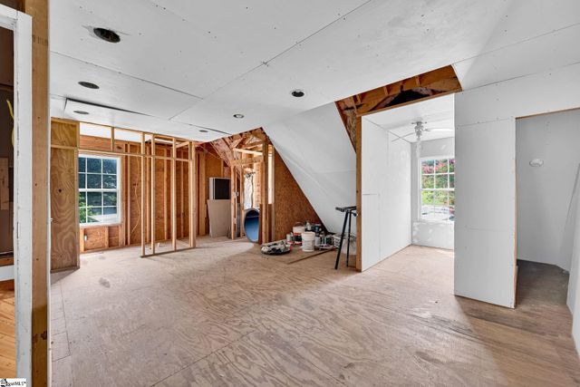 301 Mountain View Court, Greenville, SC 29611