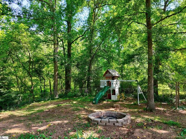 301 Mountain View Court, Greenville, SC 29611