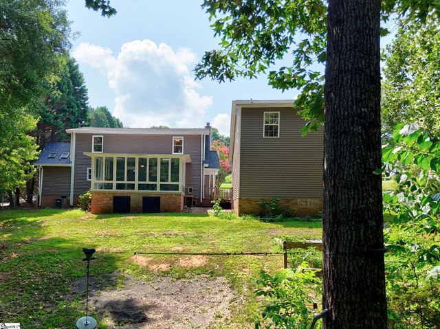 301 Mountain View Court, Greenville, SC 29611