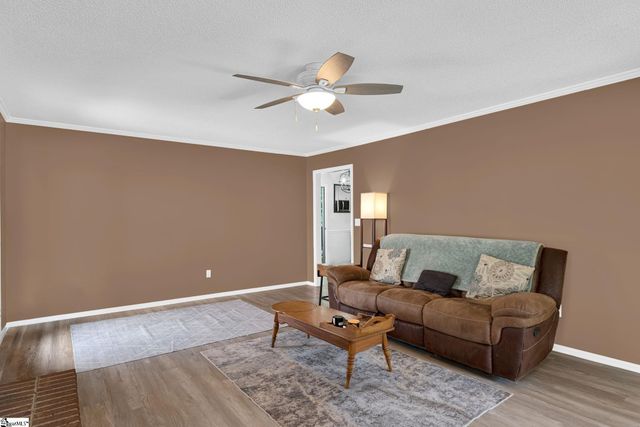 301 Mountain View Court, Greenville, SC 29611