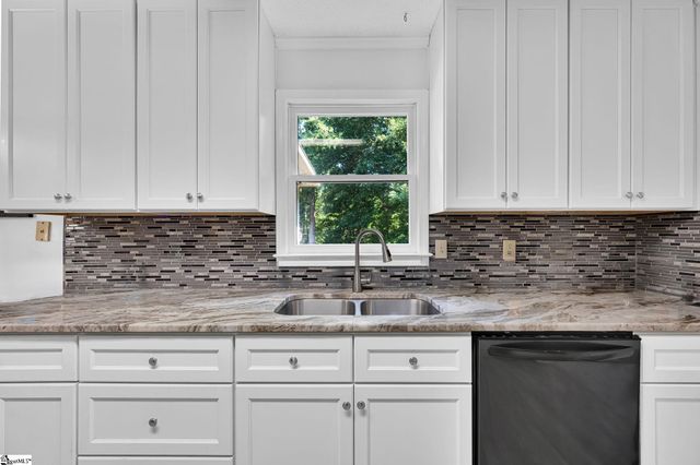 301 Mountain View Court, Greenville, SC 29611