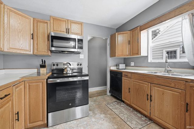 816 Hofer Avenue, Fort Wayne, IN 46808