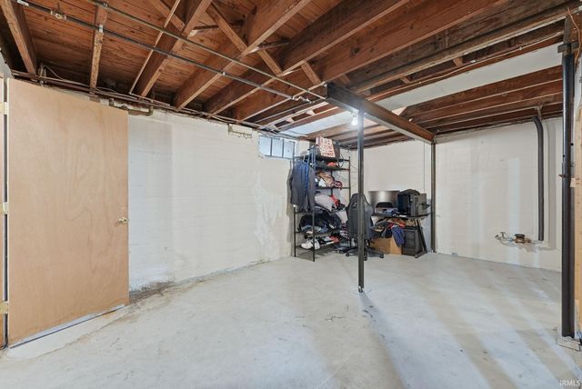 816 Hofer Avenue, Fort Wayne, IN 46808