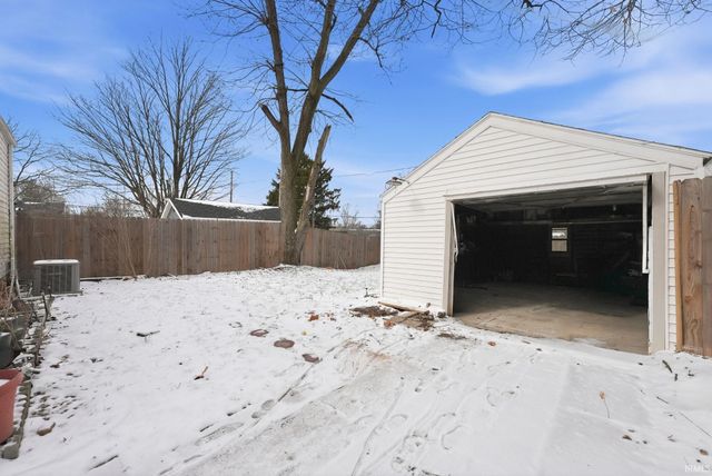 816 Hofer Avenue, Fort Wayne, IN 46808