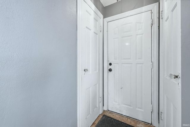 816 Hofer Avenue, Fort Wayne, IN 46808