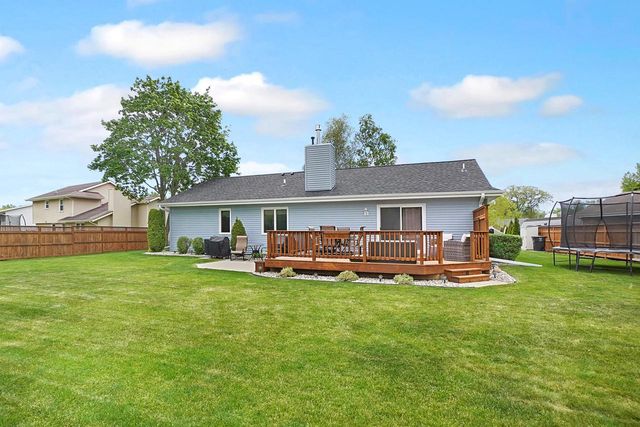 N24W22526 Beechwood LANE, Waukesha, WI 53186
