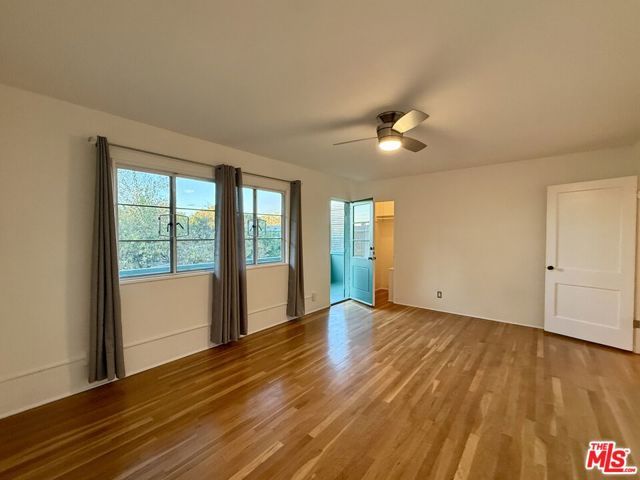 5560 Village, Los Angeles, CA 90016