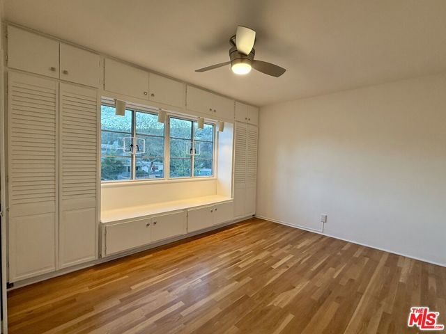 5560 Village, Los Angeles, CA 90016