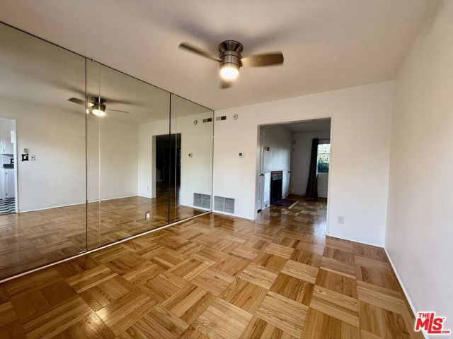 5560 Village, Los Angeles, CA 90016