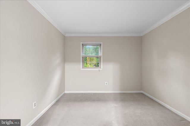 10205 OLD HUNT RD, Vienna, VA 22181