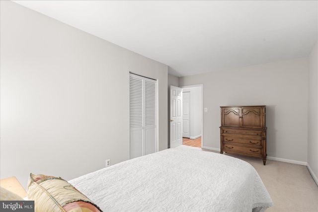 10205 OLD HUNT RD, Vienna, VA 22181