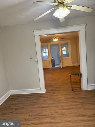 5813 HADFIELD, Philadelphia, PA 19143