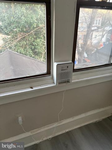 5813 HADFIELD, Philadelphia, PA 19143