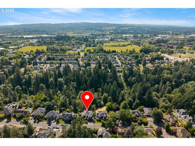 28563 Sw CASCADE Loop, Wilsonville, OR 97070