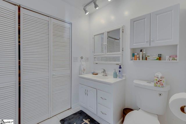 203 Snead Lane, Westminster, SC 29693