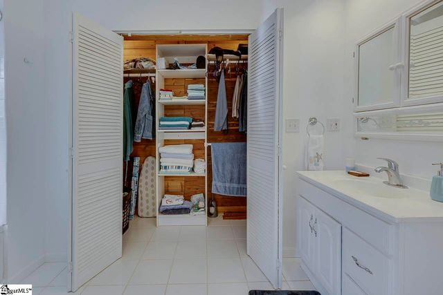 203 Snead Lane, Westminster, SC 29693
