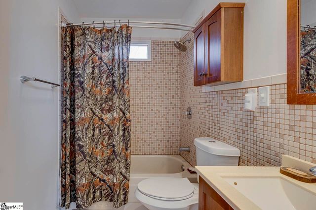 203 Snead Lane, Westminster, SC 29693