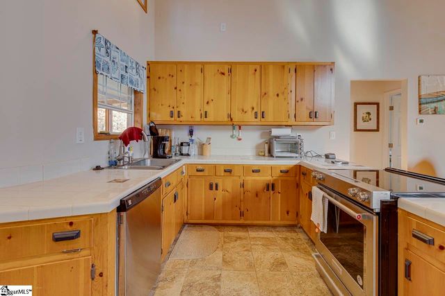 203 Snead Lane, Westminster, SC 29693