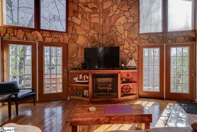 203 Snead Lane, Westminster, SC 29693