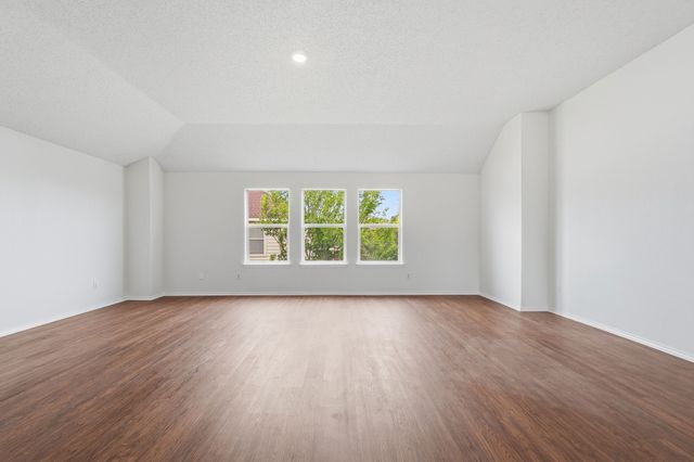 725 Parkford Lane, Arlington, TX 76001