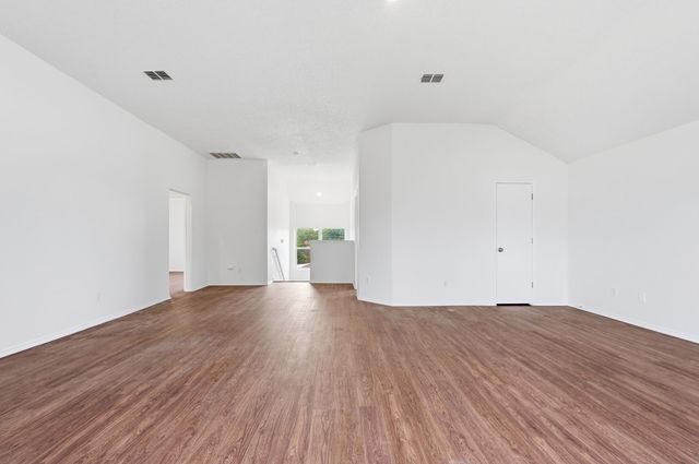 725 Parkford Lane, Arlington, TX 76001