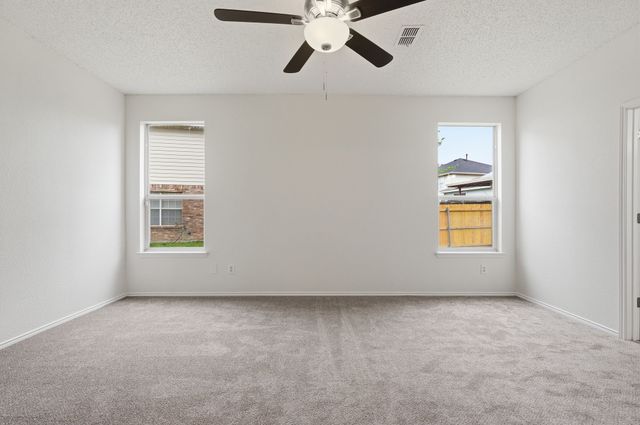 725 Parkford Lane, Arlington, TX 76001