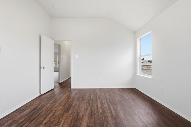 725 Parkford Lane, Arlington, TX 76001