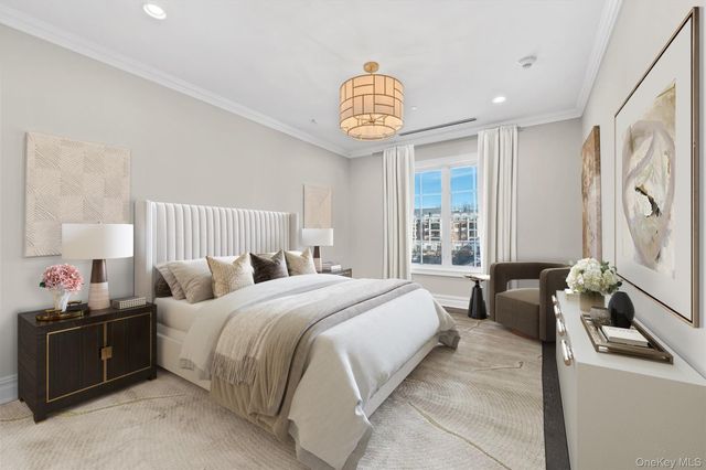 5000 Royal Court 5114, North Hills, NY 11040