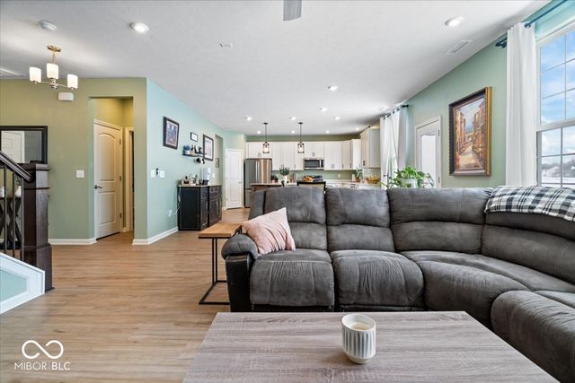 6727 Seattle Slew Drive, Whitestown, IN 46075