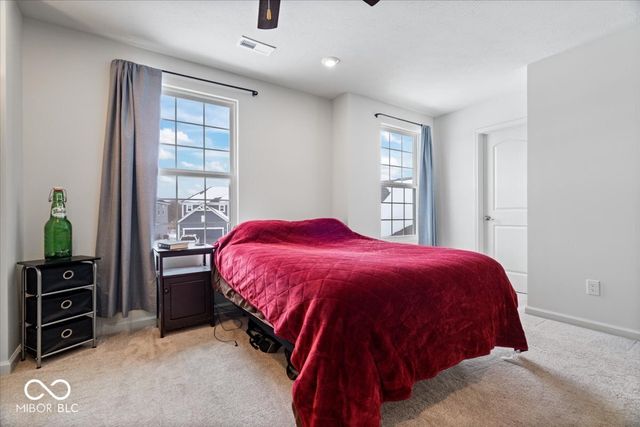 6727 Seattle Slew Drive, Whitestown, IN 46075