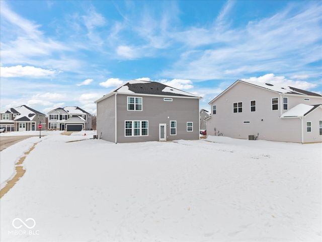 6727 Seattle Slew Drive, Whitestown, IN 46075