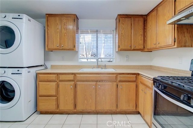 270 Joann B, Costa Mesa, CA 92626