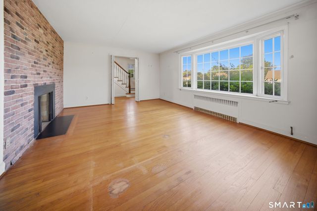 11 Paxton Road, West Hartford, CT 06107