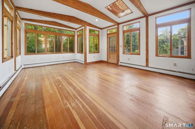 11 Paxton Road, West Hartford, CT 06107