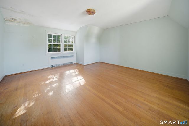 11 Paxton Road, West Hartford, CT 06107