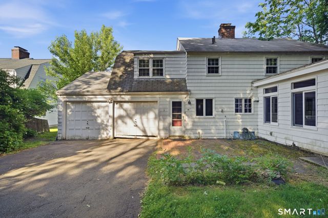 11 Paxton Road, West Hartford, CT 06107