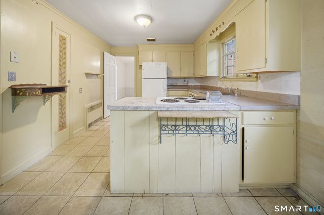 11 Paxton Road, West Hartford, CT 06107