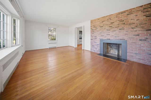 11 Paxton Road, West Hartford, CT 06107