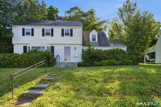 11 Paxton Road, West Hartford, CT 06107