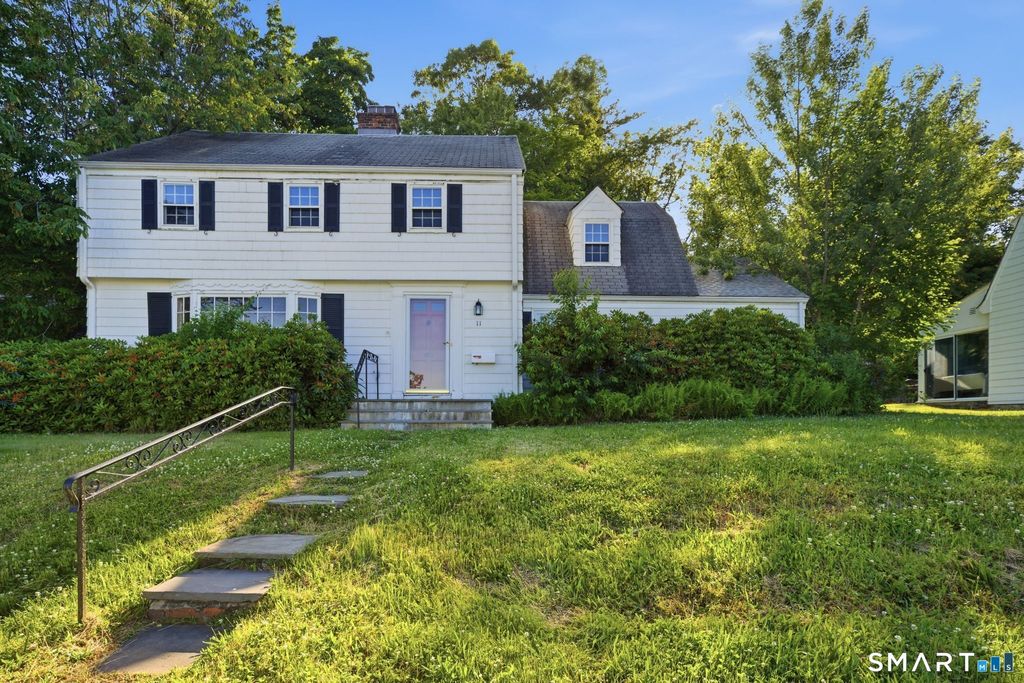11 Paxton Road, West Hartford, CT 06107