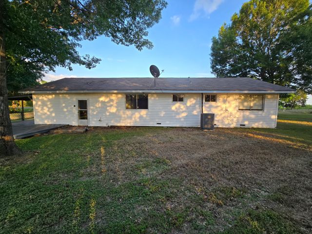 906 W Main Street, Richland, TX 76681