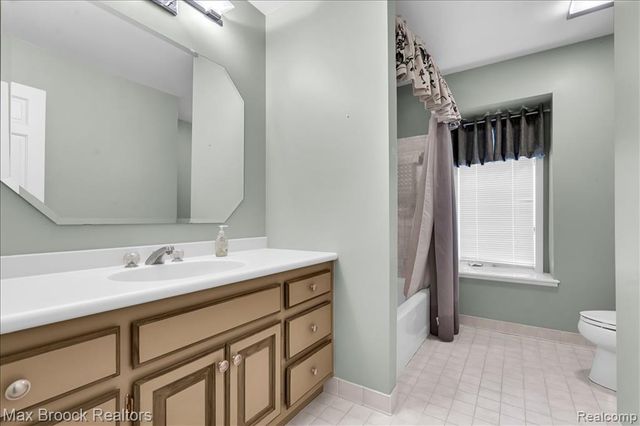 11633 Lorenz Way, Plymouth, MI 48170