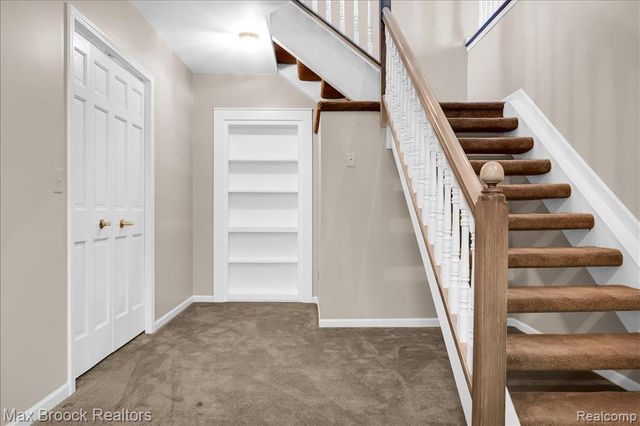 11633 Lorenz Way, Plymouth, MI 48170